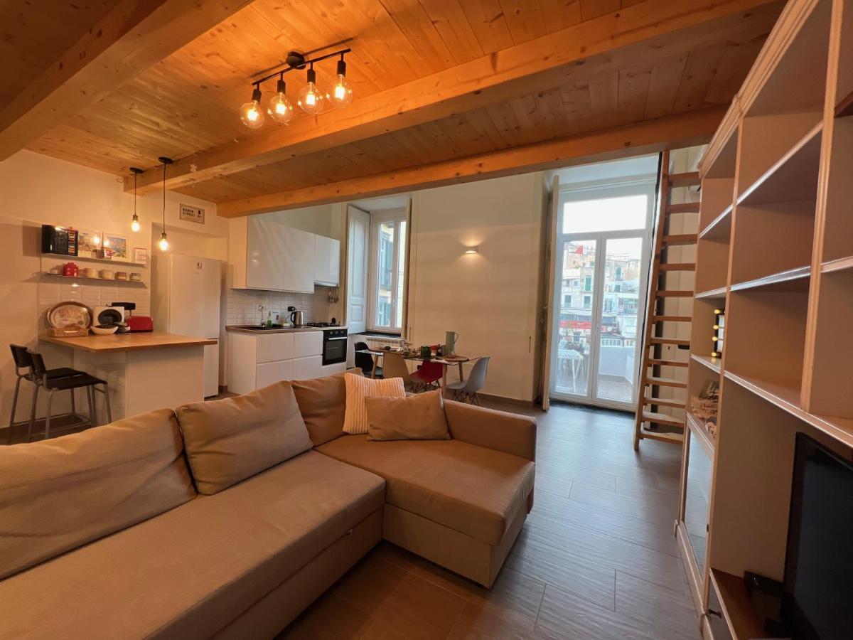 La Casa Di Marty Apartment Napoli Ngoại thất bức ảnh