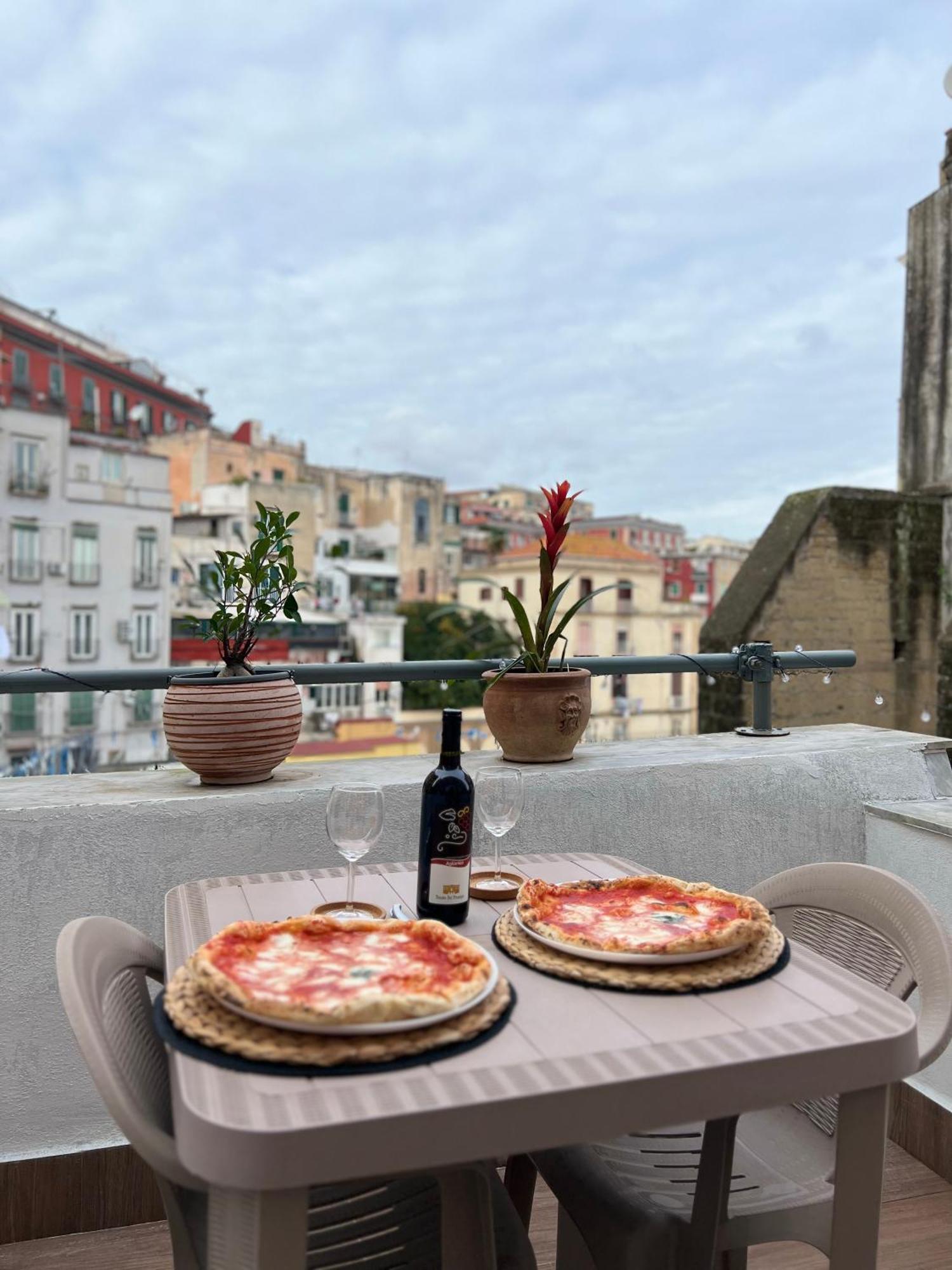 La Casa Di Marty Apartment Napoli Ngoại thất bức ảnh