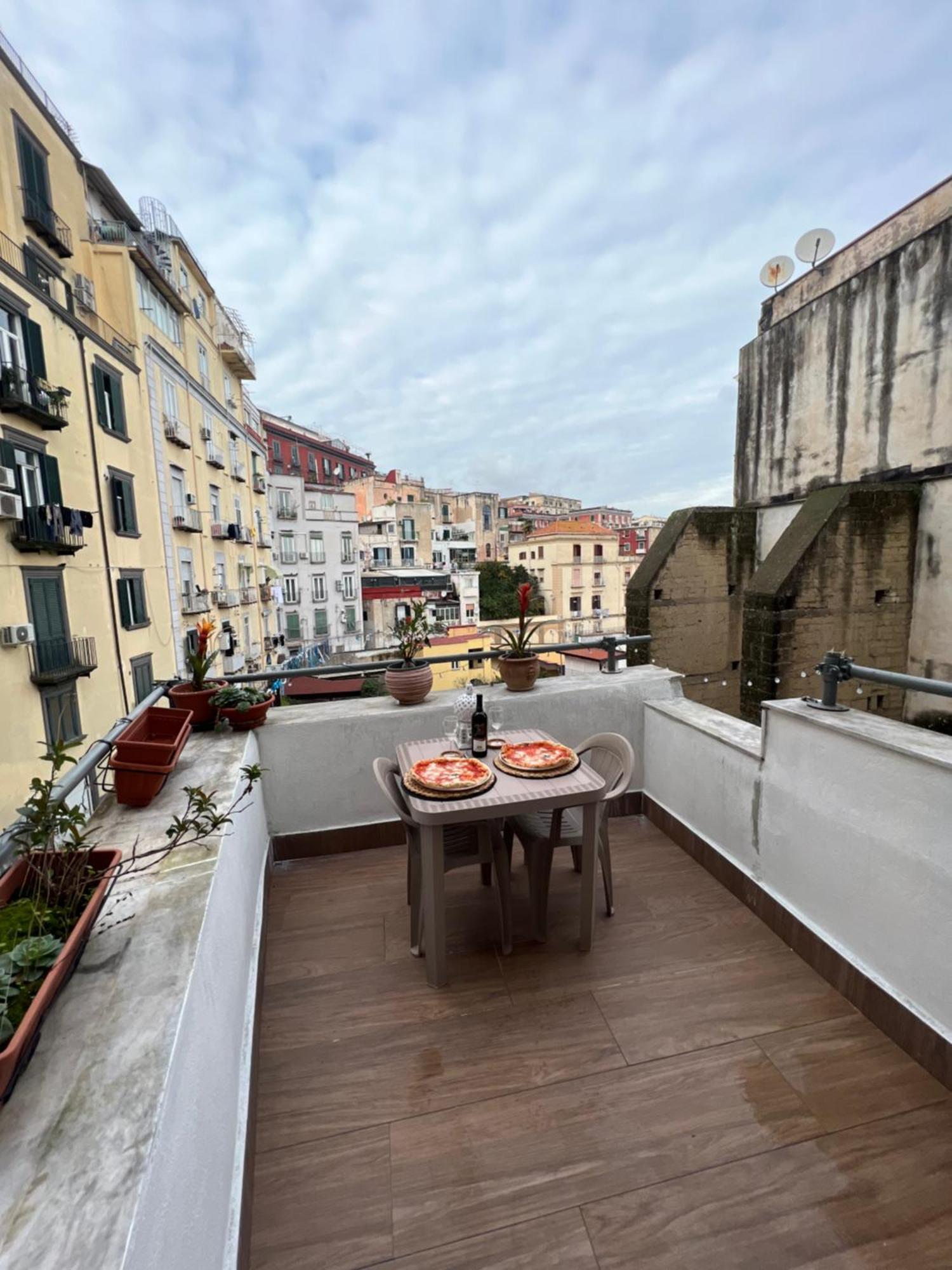 La Casa Di Marty Apartment Napoli Ngoại thất bức ảnh
